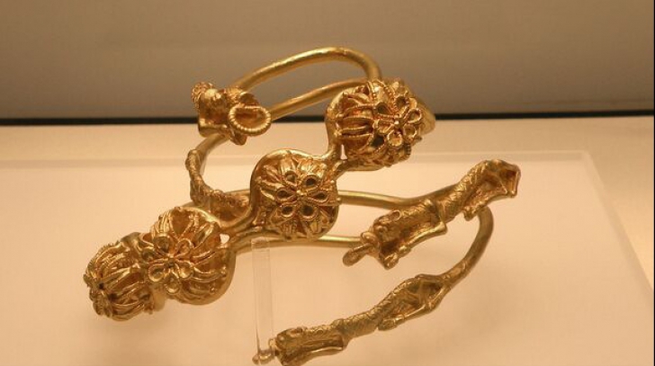Expoziția itinerantă 'Aurul antic al României' a ajuns la Muzeul Secuiesc din Sfântu Gheorghe