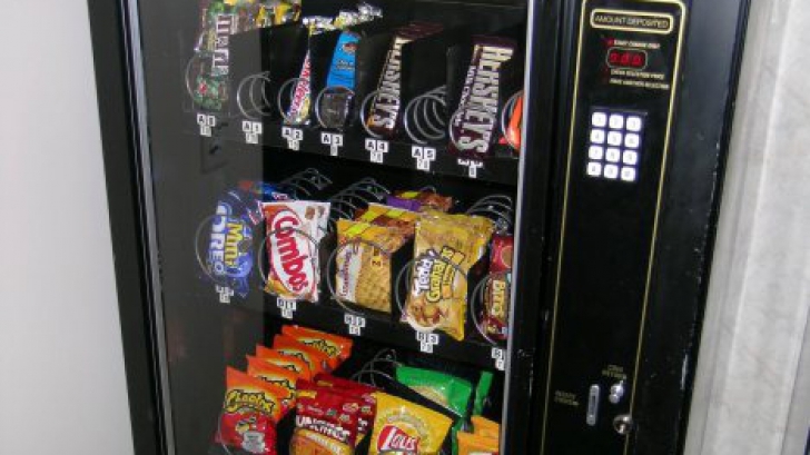 Ce să alegi de la automatul cu mâncare ca să nu te îngrași