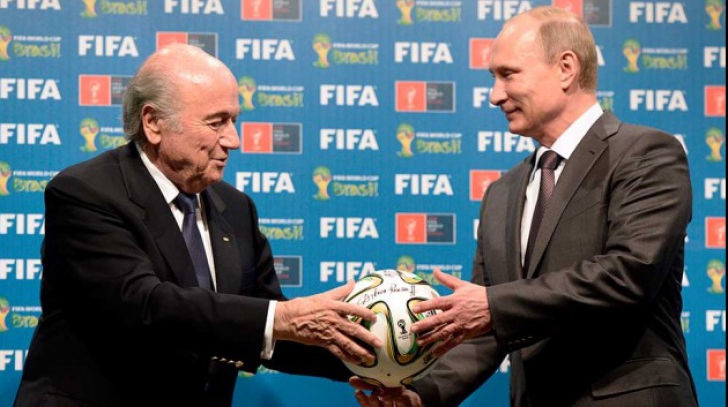Întâlnire de gradul III: Vladimir Putin descinde în "lumea lui Sepp Blatter"