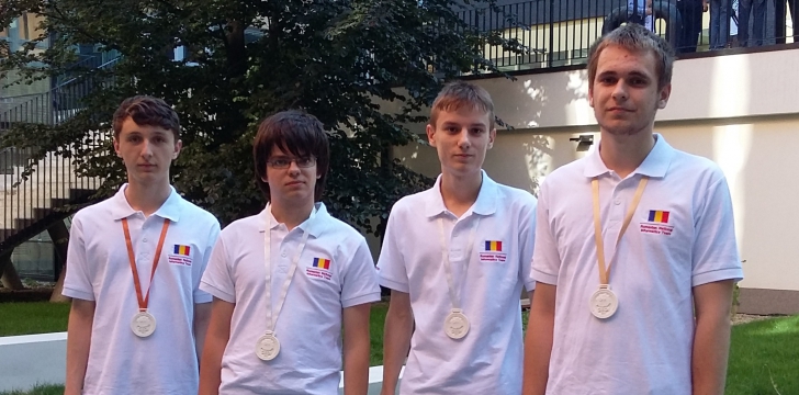 Elevii români medaliaţi la CEOI 2015.