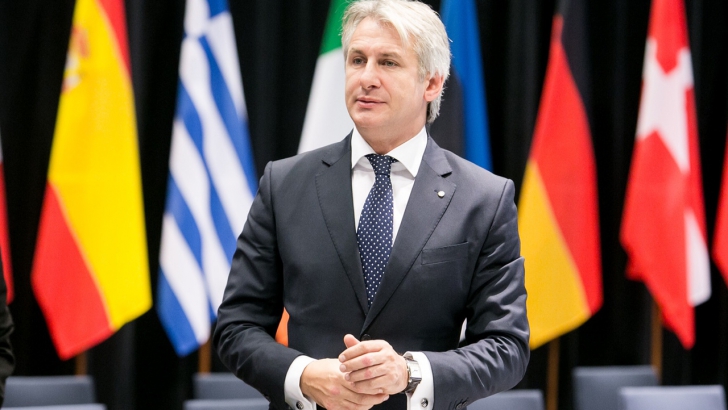 Teodorovici: România ar putea contribui la al treilea plan de salvare a Greciei 