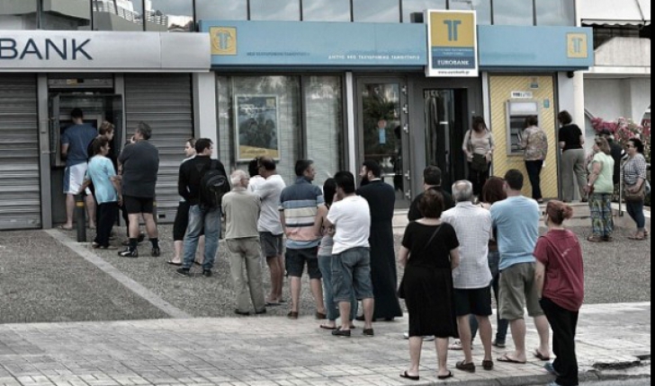 Băncile din Grecia se redeschid
