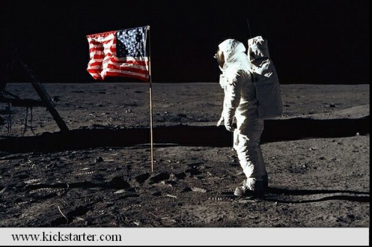 Chetă pentru primul astronaut care a păşit pe Lună. Ieri s-au împlinit 46 de ani de la aselenizare