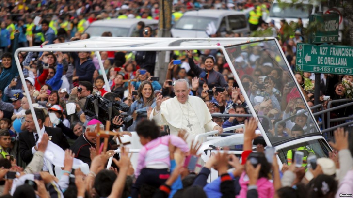 Familia e „adevărata bogăție” a societății, spune din nou Papa Francisc, în Ecuador