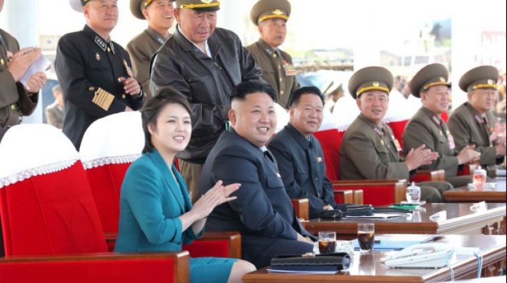 Frumoasa soră a "Dictatorului Roşu" deţine o funcţie-cheie în statul ultra-stalinist nord-coreean