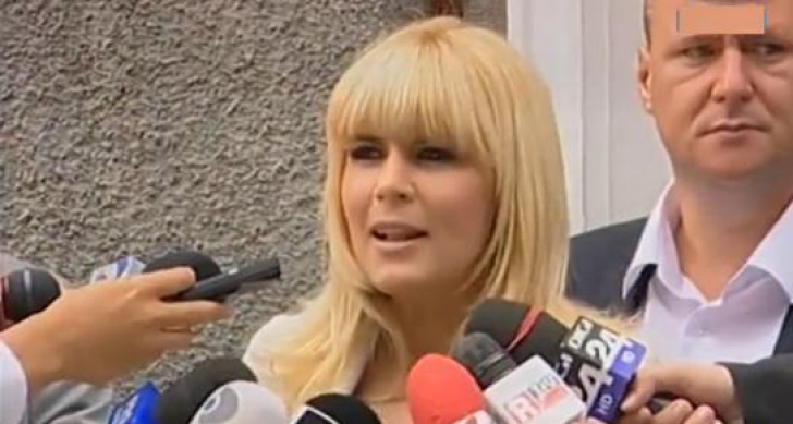 Elena Udrea, dezvăluiri din momentul în care i s-au pus cătușele. Mărturii din ”calvarul de 9 metri”