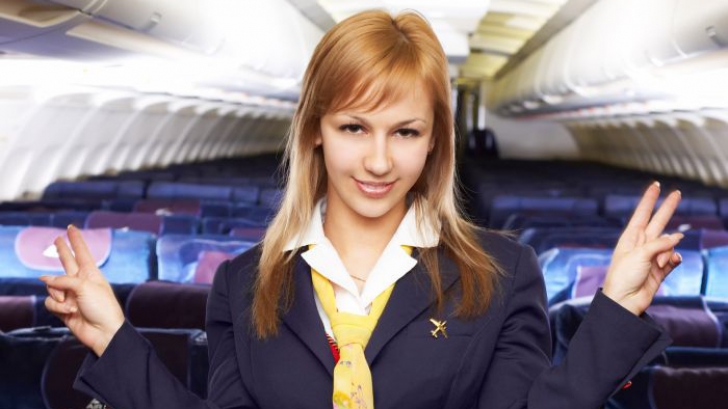 Confesiunile unei stewardese despre jobul ei: Ajunsesem să plâng înainte de fiecare zbor