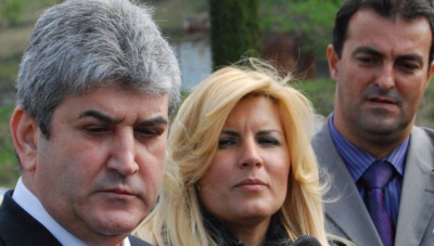 Elena Udrea spune că Gabriel Oprea ar avea dosar penal