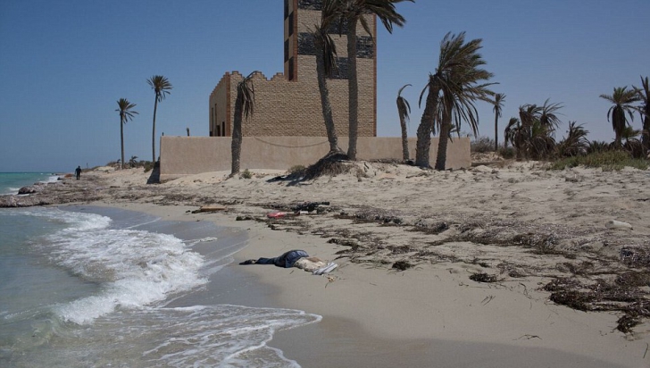 Cadavrele descompuse ale unor imigranți, descoperite pe o plajă din Mediterană