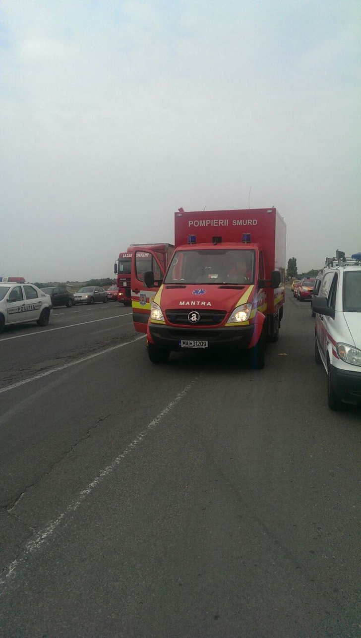 Accident grav în Bucureşti. Două morţi şi cinci răniţi