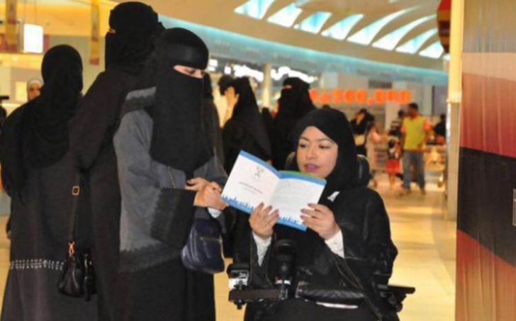 Premieră în Arabia Saudită: femeile au drept de vot