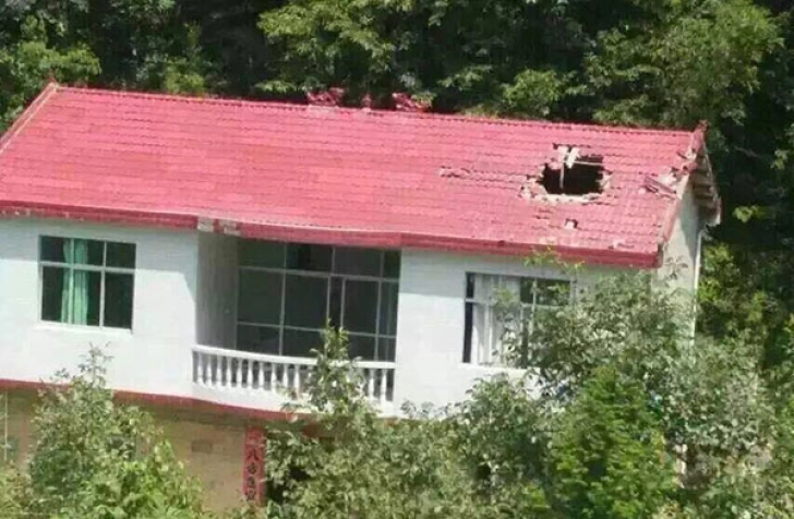 Casa distrusă
