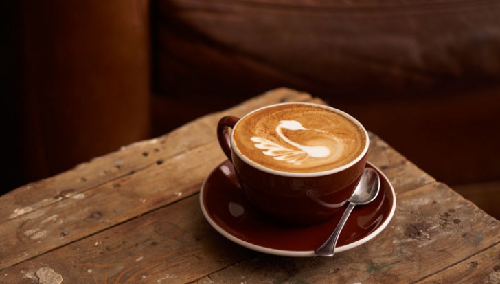 Beți cafea în fiecare dimineață? Avem o veste foarte proastă 