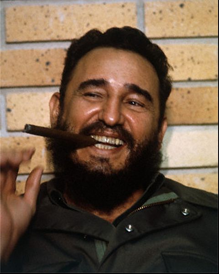 Fidel Castro, în 50 de ipostaze inedite. El Líder Maximo împlineşte 89 de ani!