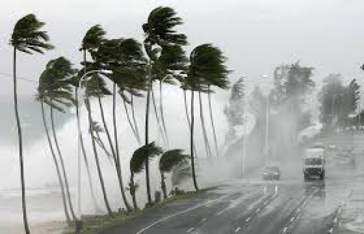 Furtuni tropicale foarte puternice în Dominica: 4 morți și cel puțin 20 de dispăruți