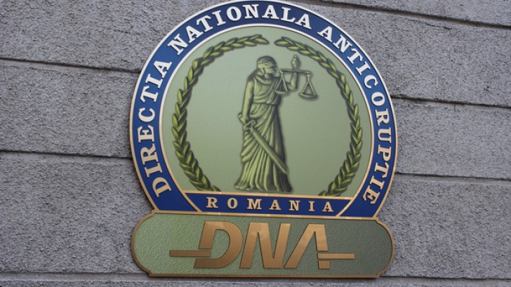 DNA cere redeschiderea urmăririi penale a doi foşti miniştri