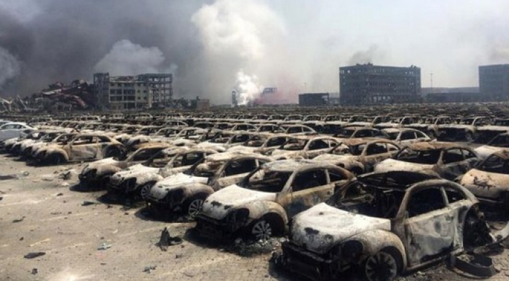 Explozii uriaşe în China: deflagraţiile s-au văzut din spaţiu. Focul continuă să ardă în Tianjin