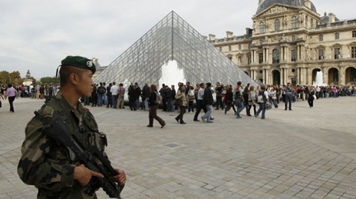 Alertă în Franţa! "Riscăm noi atentate", avertizează Francois Hollande