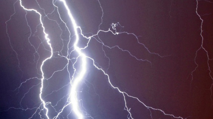 Anunţ de ultimă oră de la meteo. Cod galben de furtună