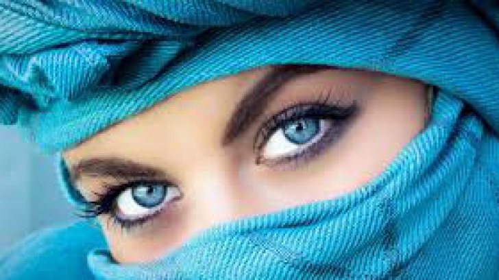 Secretele persoanelor cu ochi albaştri, de care nici ele nu sunt conştiente