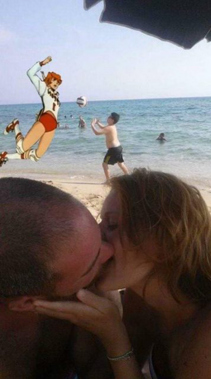 Și-au făcut un selfie pe plajă, în timp ce se sărutau, și apoi l-au postat pe internet. Ce a urmat 