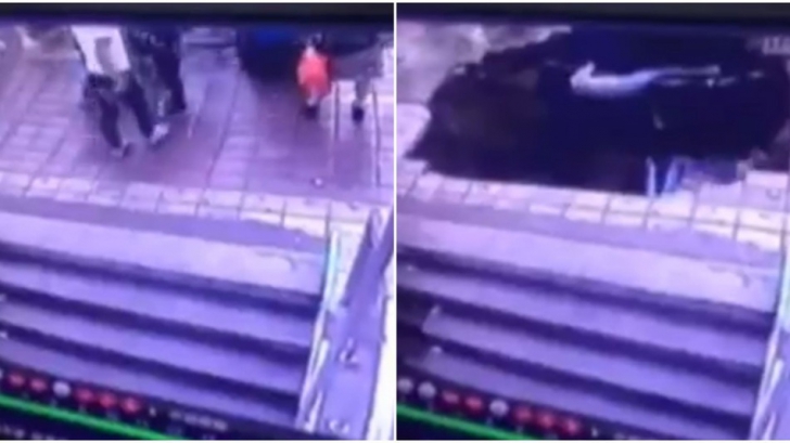 Momentul şocant în care cinci persoane au căzut într-o groapă formată în staţia de autobuz VIDEO
