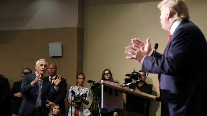 Donald Trump s-a certat cu un reporter la o conferinţă de presă. "Am o inimă mai mare ca tine"