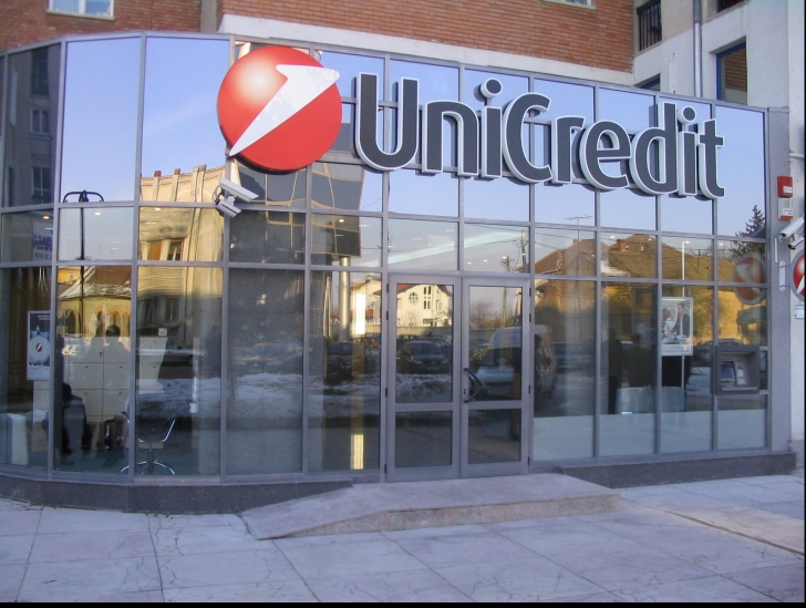Demisie la vârful UniCredit. Cel mai mare grup bancar din Italia vrea să fuzioneze cu altă bancă