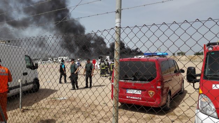 Imagini spectaculoase cu explozia de la o fabrică de artificii din Spania în care 5 oameni au murit
