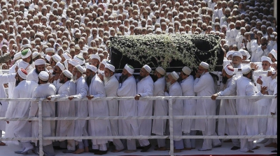 Aglomeraţia de la Mecca. Oamenii pur şi simplu se calcă în picioare