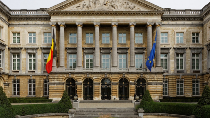 Panică la Bruxelles. Clădirea Parlamentului, evacuată de teama unei amenințări cu bombă