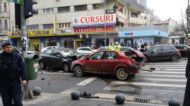Câte accidente au avut loc anul trecut în București. Care sunt zonele cele mai periculoase