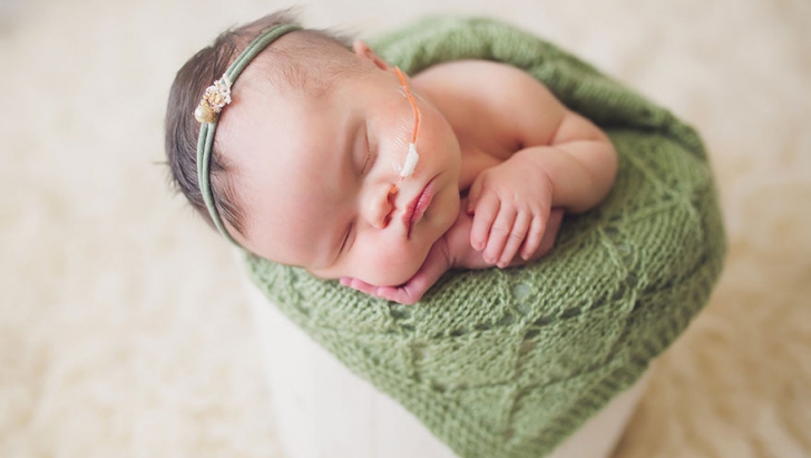 Povestea sfâșietoare a unui bebeluș de doar o lună: are tumoare la creier, inoperabilă