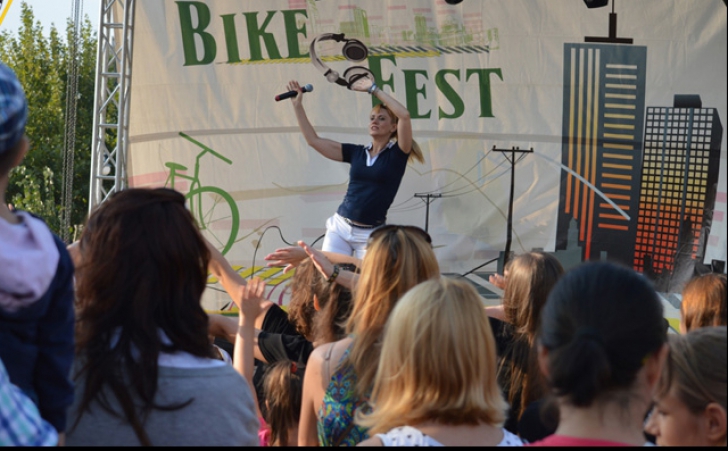 Ce facem în weekend: Balkanik Festival, Bike Fest sau Ansamblul Aleksandrov?