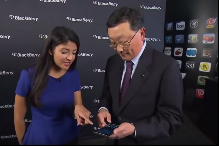 Gafa anului în industria IT. Şeful BlackBerry n-a ştiut să folosească propriul telefon