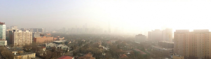 Cum arată cerul din Beijing după două săptămâni de interdicţii impuse maşinilor FOTO