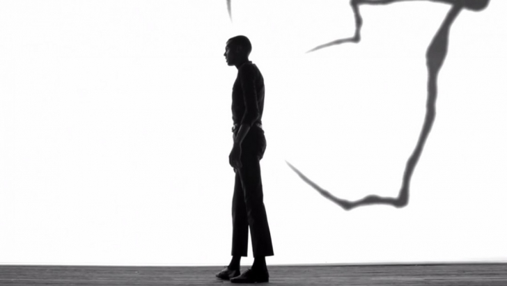 Cântărețul belgian Stromae dedică un videoclip persoanelor bolnave de cancer