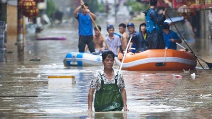 Peste 300 de răniţi şi cel puţin doi morţi în Taiwan, după trecerea taifunului Dujuan