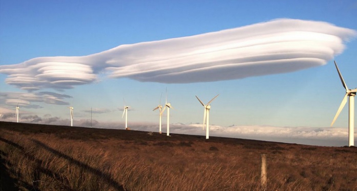 Fotografii uluitoare care par trucate, dar sunt cât se poate de reale! - Nori lenticulari