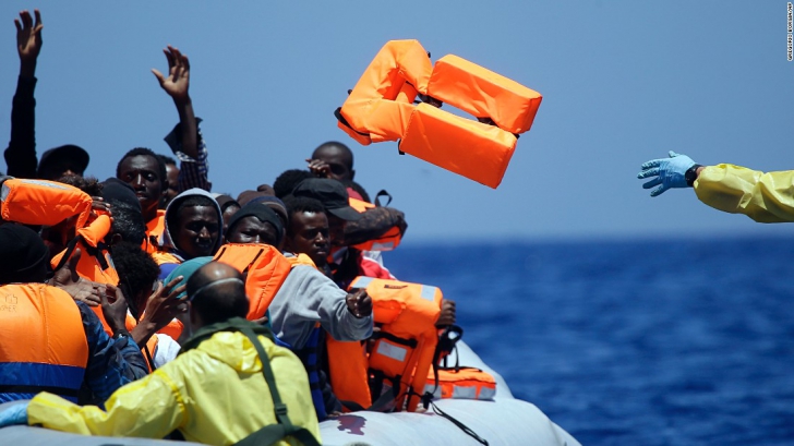 Peste 4.600 de migranți, salvați în trei zile între Libia și Italia 