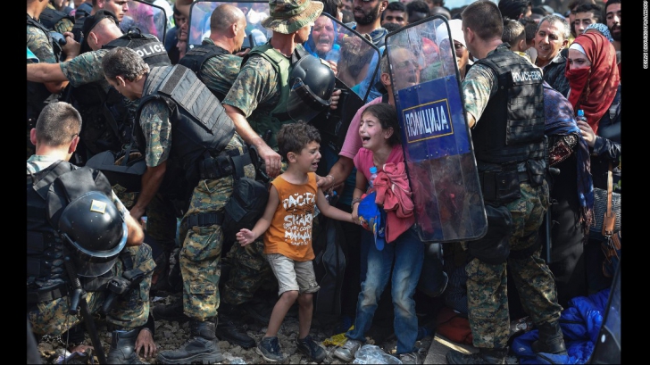 Record de imigranți în Croația. Câți refugiați au trecut, vineri, granița
