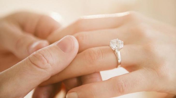 Ai renunţa la inelul tău de logodnă pentru o piatră mai mare?