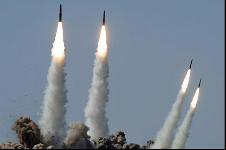 Rusia anunţă că a lansat cu succes o rachetă balistică de pe un sistem mobil Iskander-M 