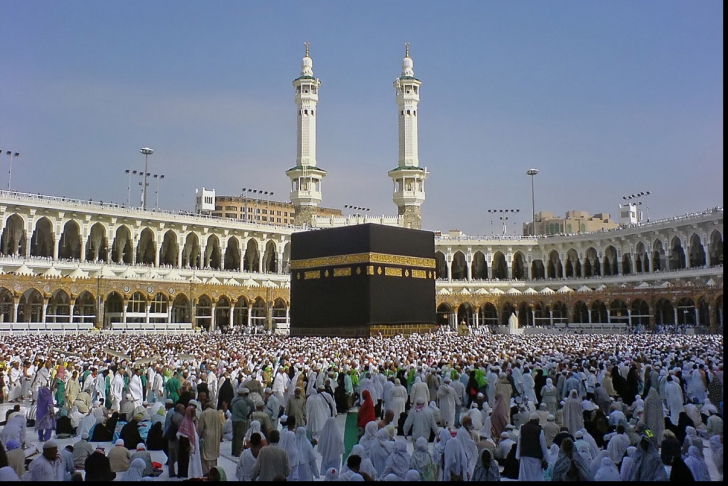 A început marele pelerinaj! Două milioane de musulmani se îndreaptă spre Mecca!