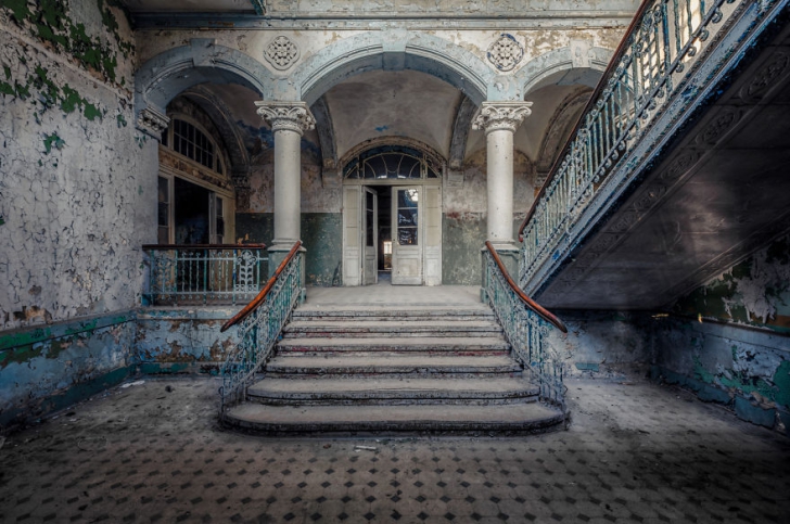 Cum arată cele mai înfricoșătoare clădiri abandonate din Europa