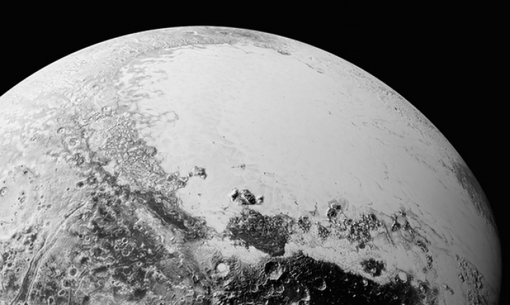 Pluto, surprinsă în imagini de sonda spațială New Horizons