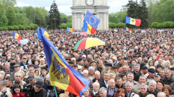 Republica Moldova. Mii de persoane, în stradă. Protest faţă de Guvernul proeuropean