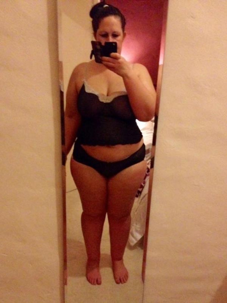 "Dieta" cu selfie: cum a reuşit o femeie să slăbească datorită pozelor pe care şi le-a făcut