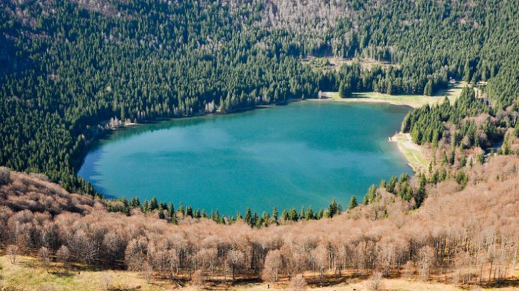 Sfânta Ana, Lacul Roșu sau Lacul Ucigaș. Voi știți de unde vine numele lacurilor din România?