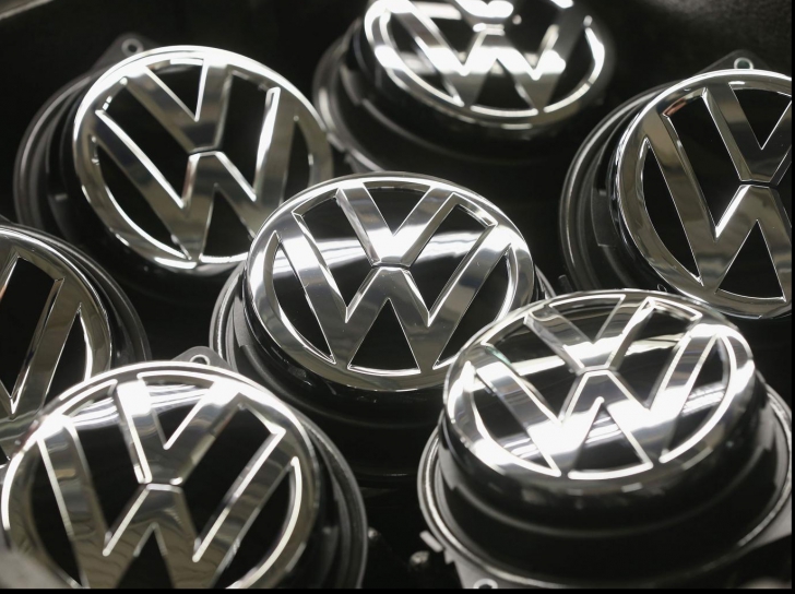 Cât o va costa pe Volkswagen scandalul emisiilor. Suma e uriaşă
